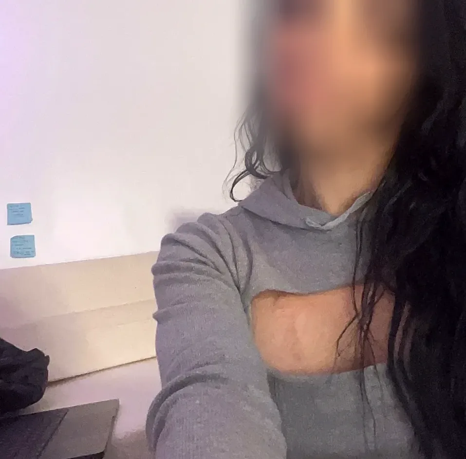 Emma, 20